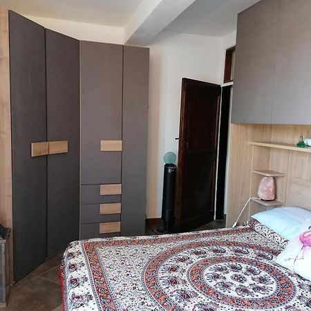 Casa Vacanze Iris Apartman Imperia Kültér fotó